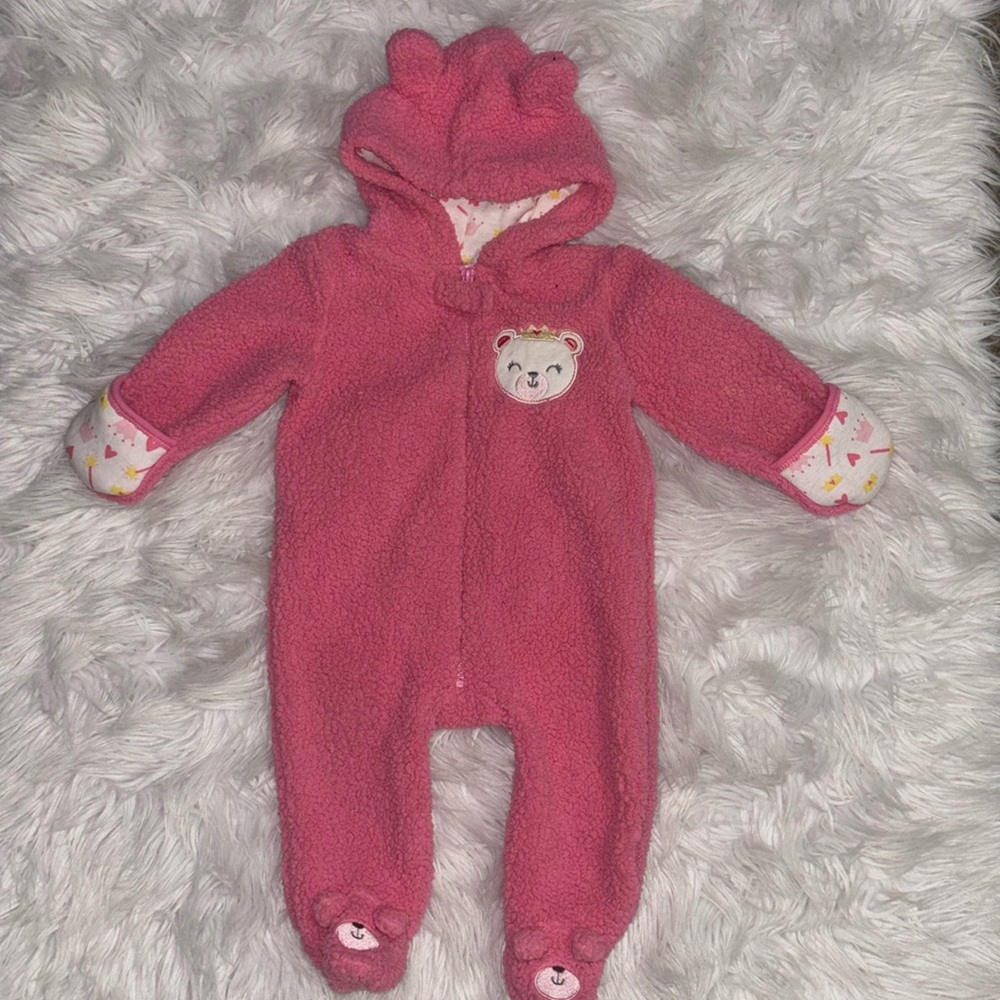 Babygear onesie size 3-6 months used once in great condition super cute